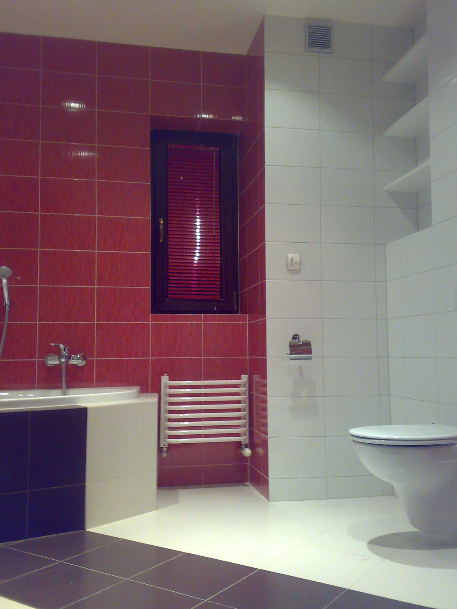 Ko-Bud Oferujemy usługi w zakresie ,kafelkowanie,Montażu płyt G/K,malowanie,wykończenia pod klucz